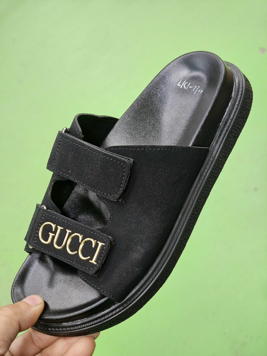 ,шлепанцы fendi,фенди шлепанцы,шлепки фенди,тапочки фенди