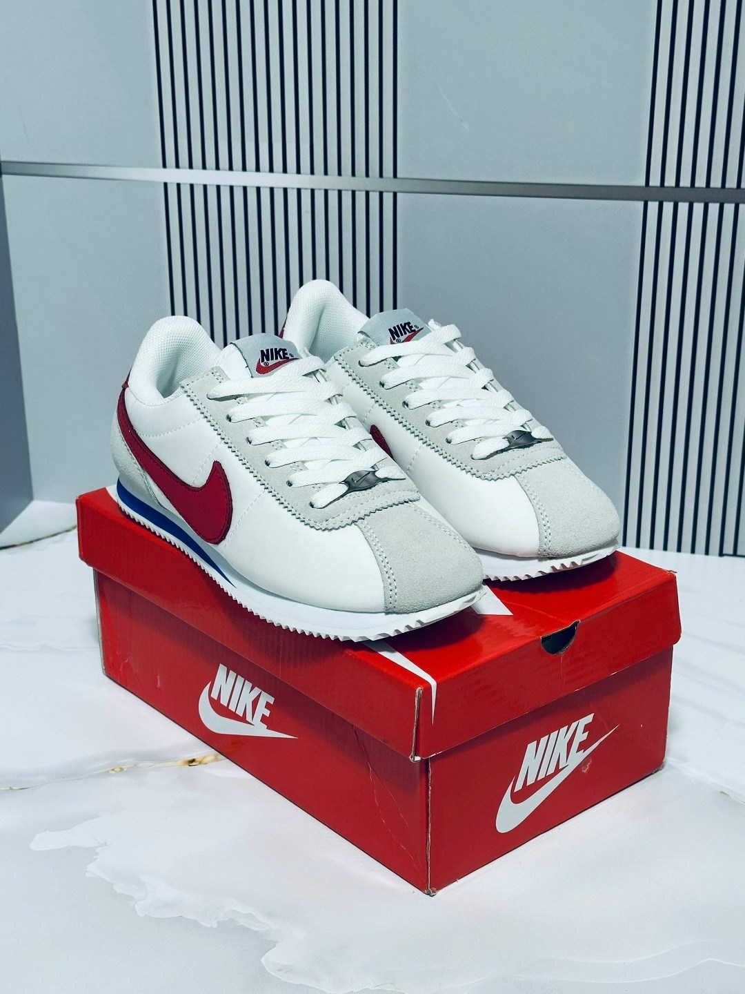 nike cortez classic,nike cortez,nike cortez forrest gump,найк кортез оригинал,nike cortez original