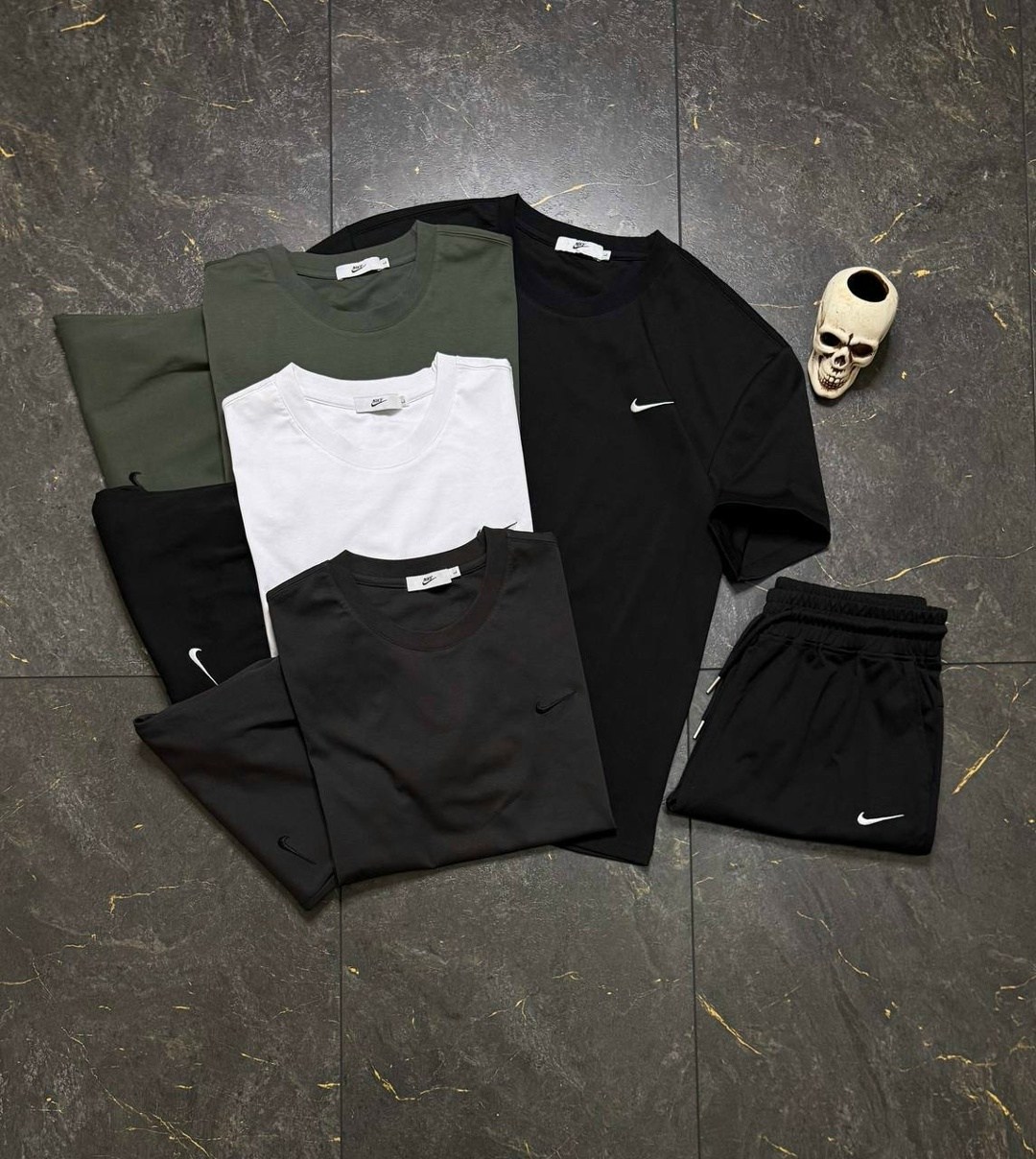 костюм мужской,мужской спортивный костюм,костюм с шортами,мужской костюм с шортами