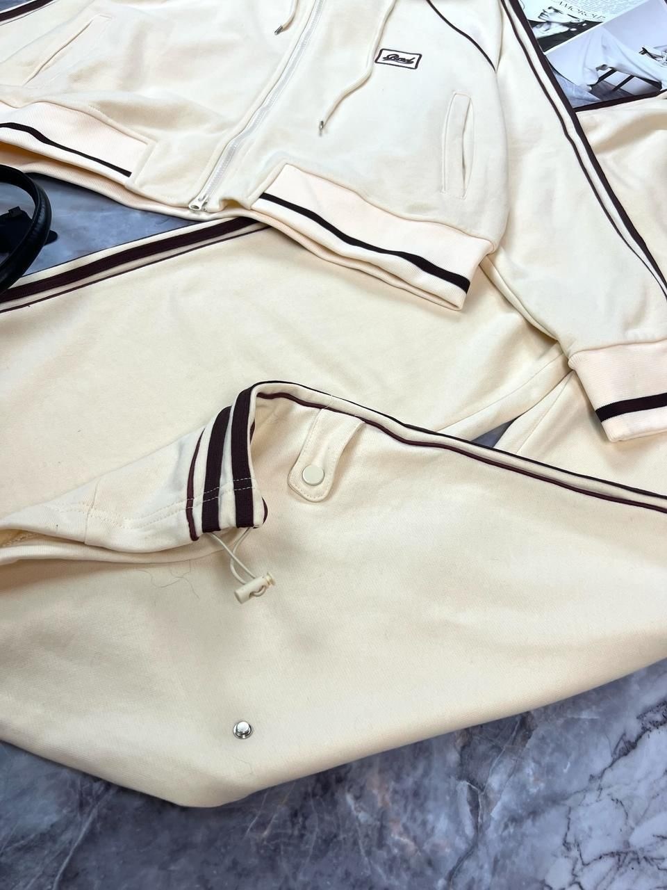 loro piana женский бежевый костюм premium,костюм спортивный женский,костюм модный,костюмы женские,спортивный костюм