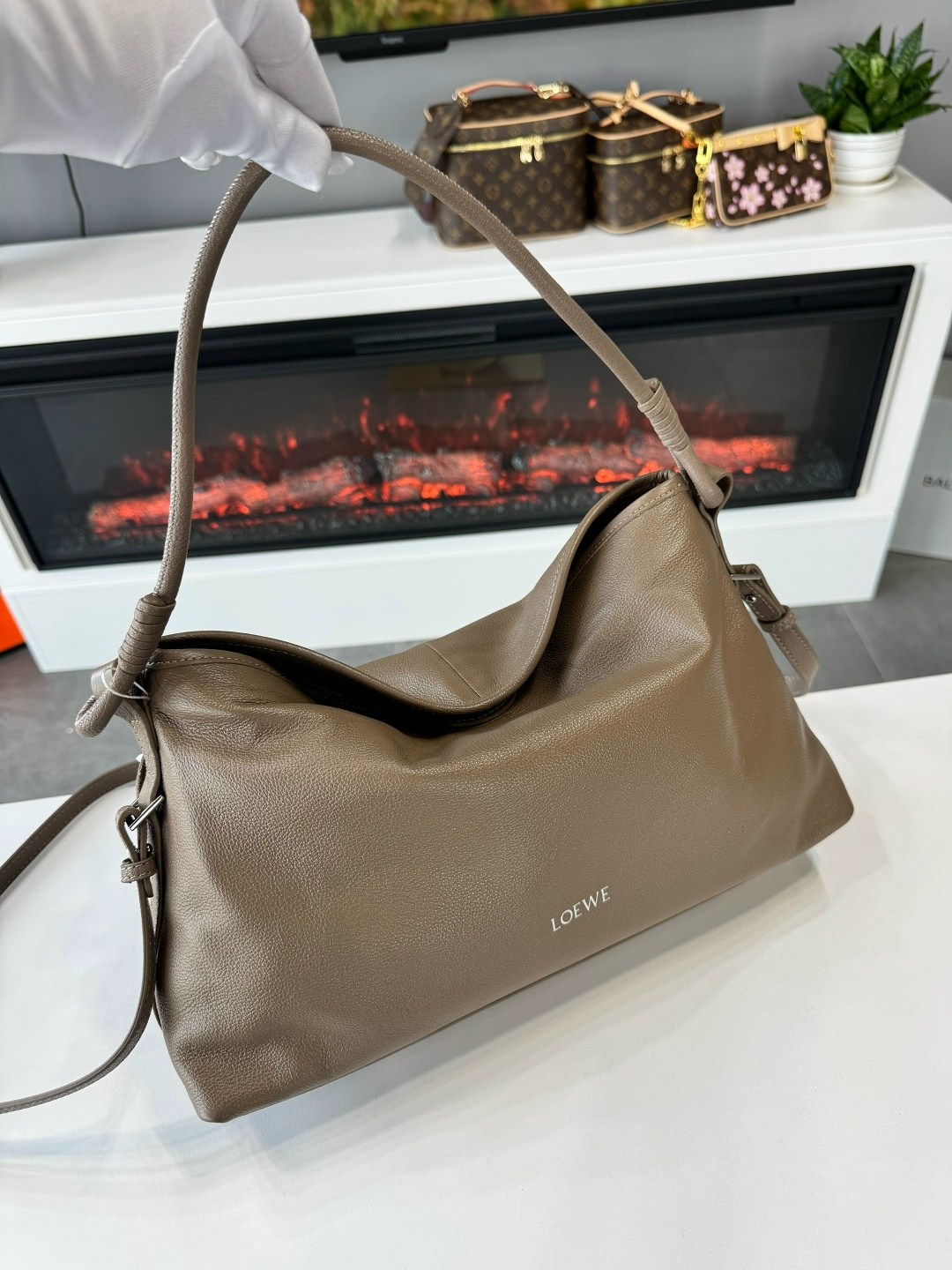 сумка,сумки женская,кожаная женская сумка,модная сумка,бежевая сумка