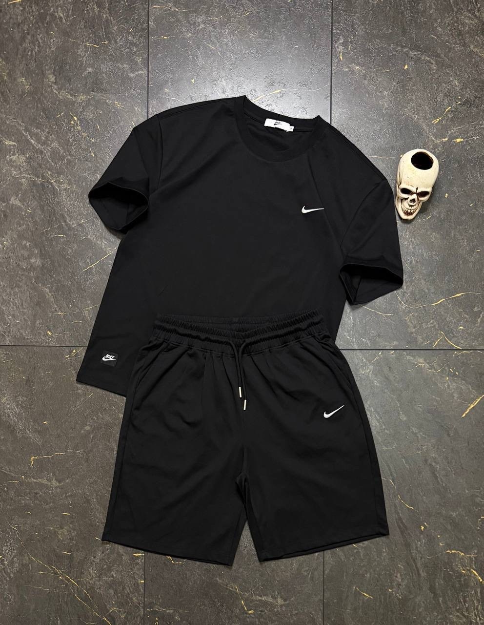 костюм мужской,мужской спортивный костюм,костюм с шортами,мужской костюм с шортами