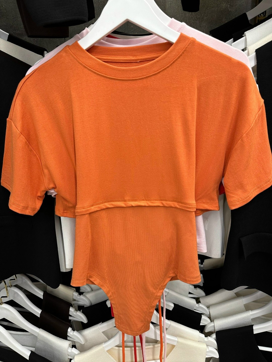 футболки женская,летние футболки,кроп топ,футболка женская укороченная,укороченная футболка