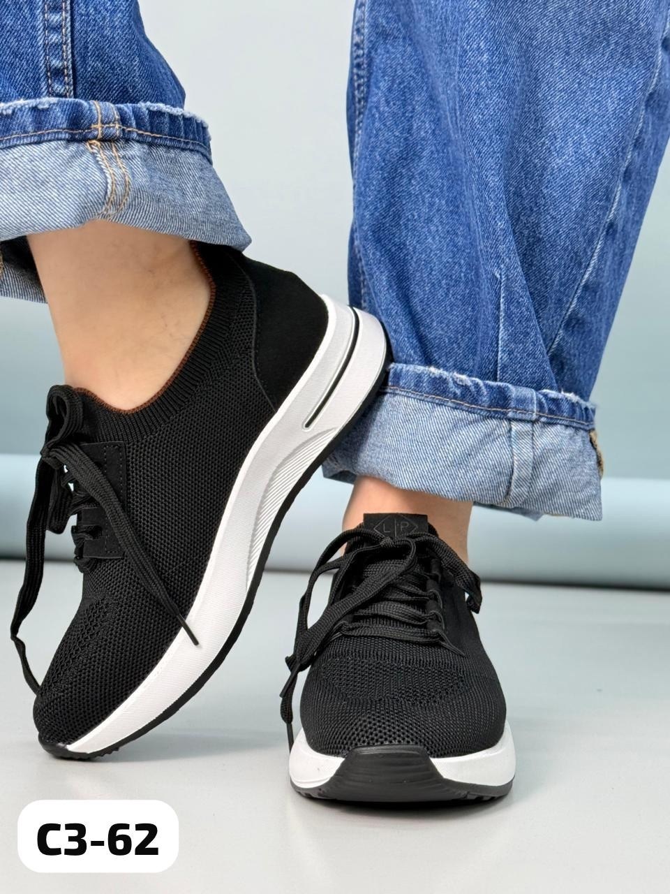 ,кроссовки женскиe,кроссовки для женщин,спортивная ,женская