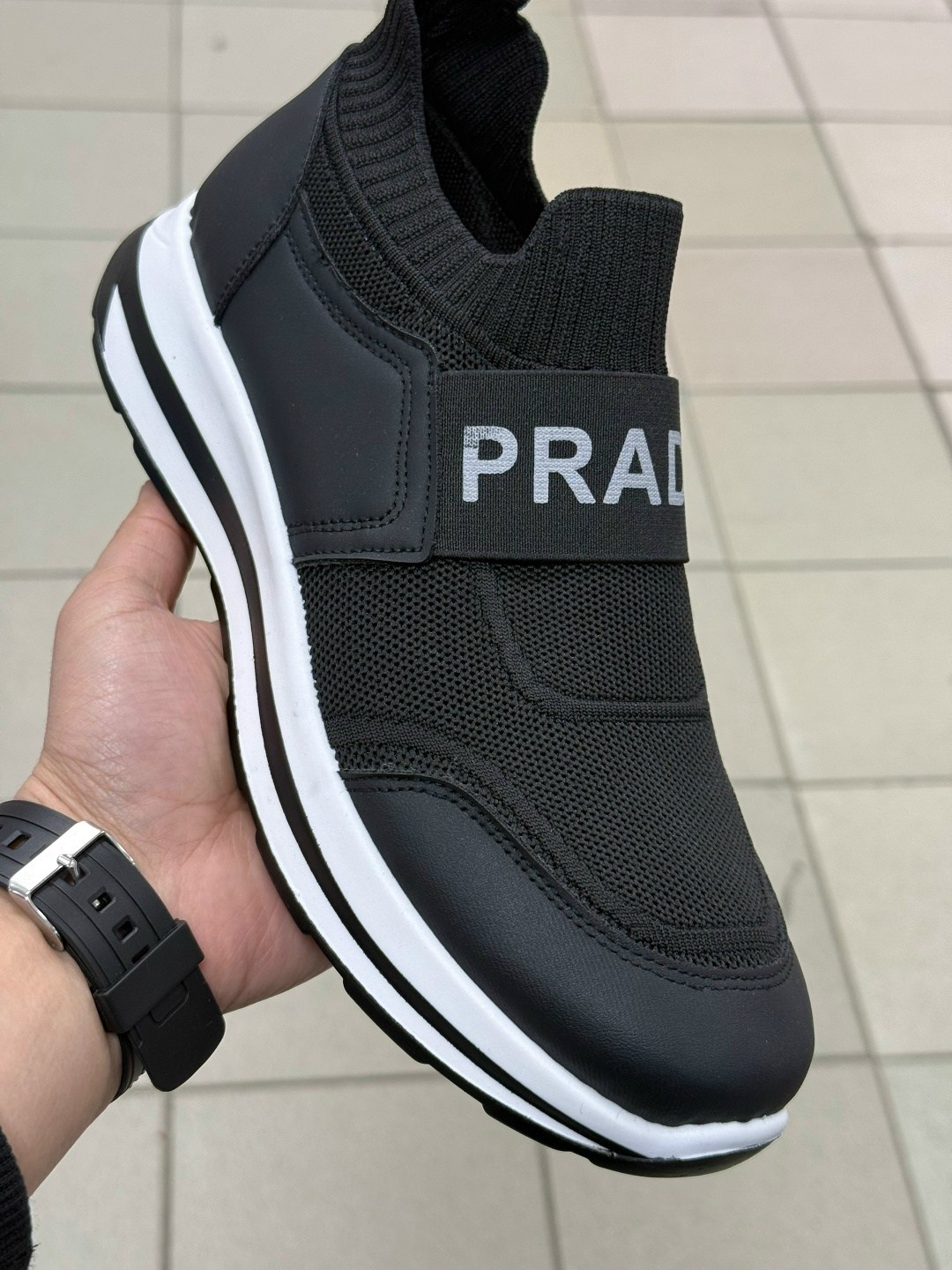 ,удобные кроссовки,мужские кроссовки повседневные,спортивная ,повседневные кроссовки