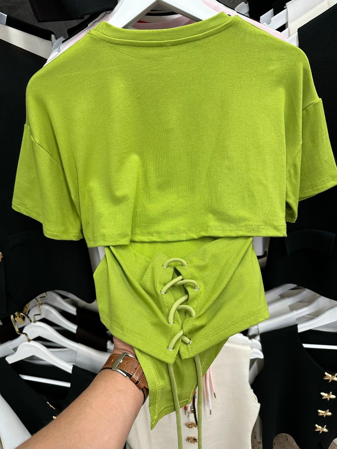 футболки женская,летние футболки,кроп топ,футболка женская укороченная,укороченная футболка