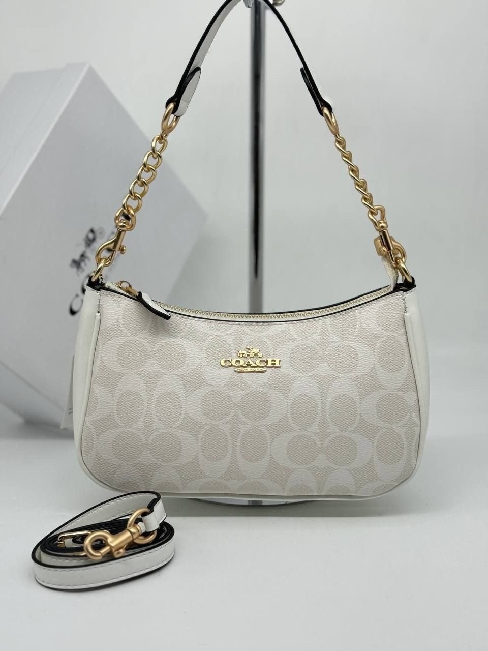 сумка coach,брендовая сумка через плечо coach,женская сумка coach,сумка coach через плечо кросс боди,брендовая сумка coach