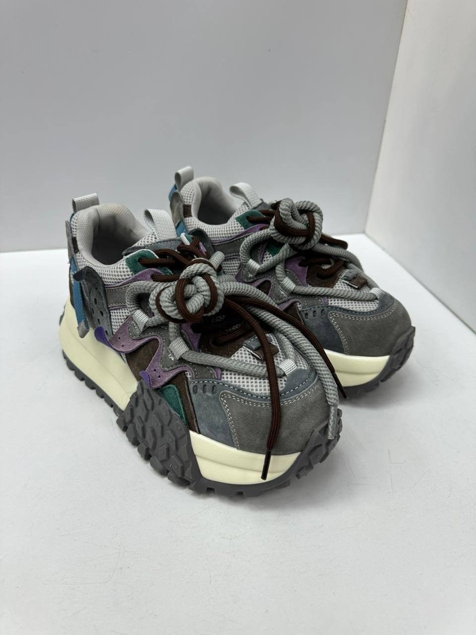 ,кроссовки женскиe,модные кроссовки,кроссовки женские balenciaga,массивные кроссовки