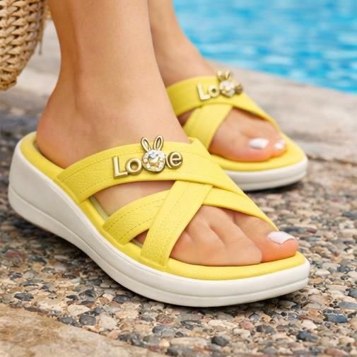 ,сандалии,сандалии женские,шлепанцы женские,шлепанцы crocs