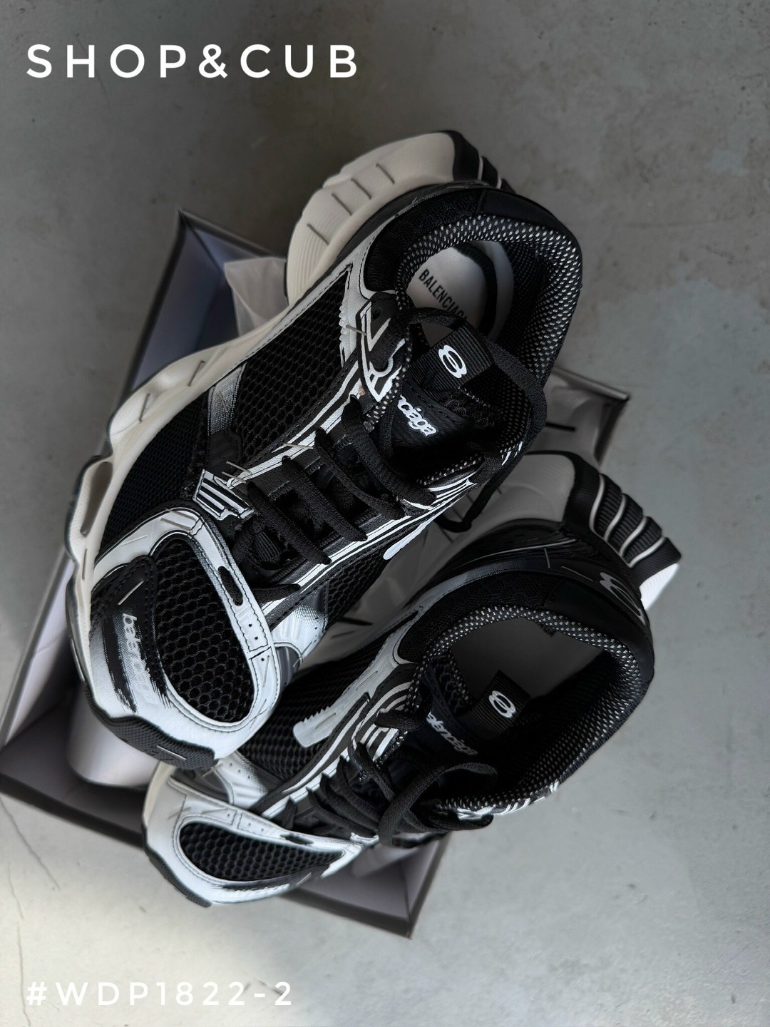 кроссовки,массивные кроссовки,кроссовки дизайнерские,женские кроссовки,обуви