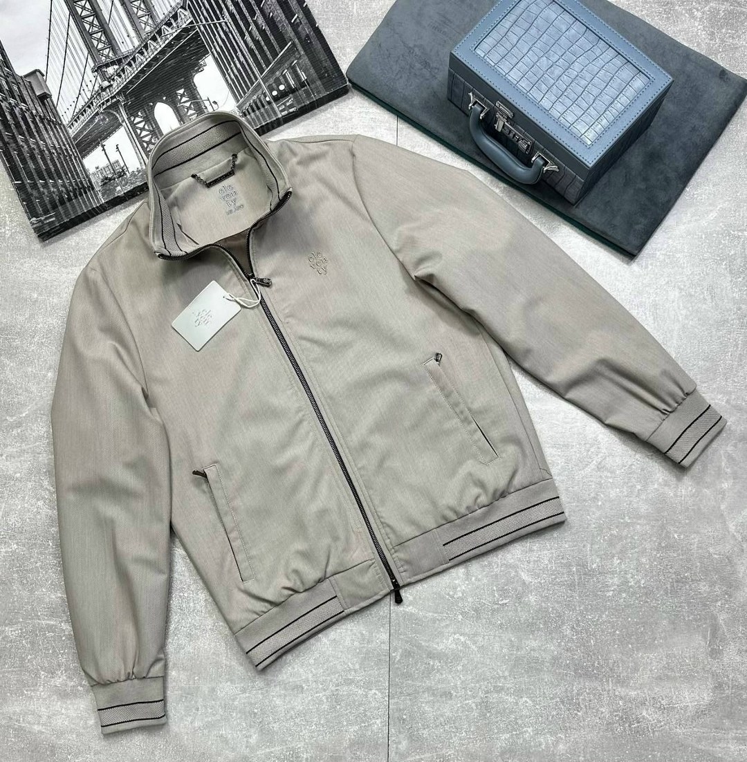 куртка стильная,брендовые куртки,куртка кожаная,легкая куртка,двухсторонняя куртка