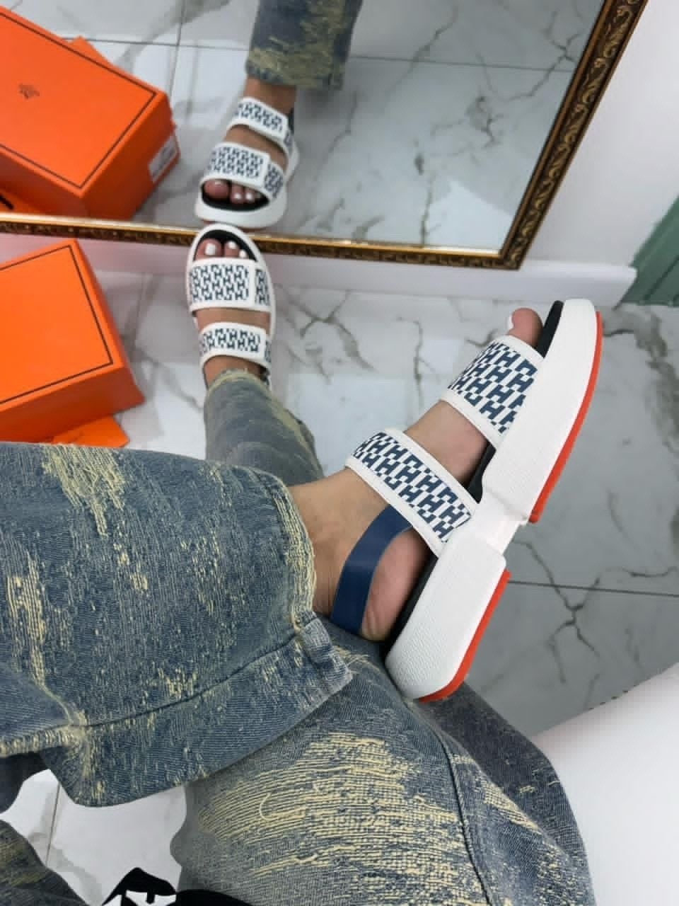 ,стильные босоножки,шлепки диор женские,женские шлепанцы,сандалии на платформе женские