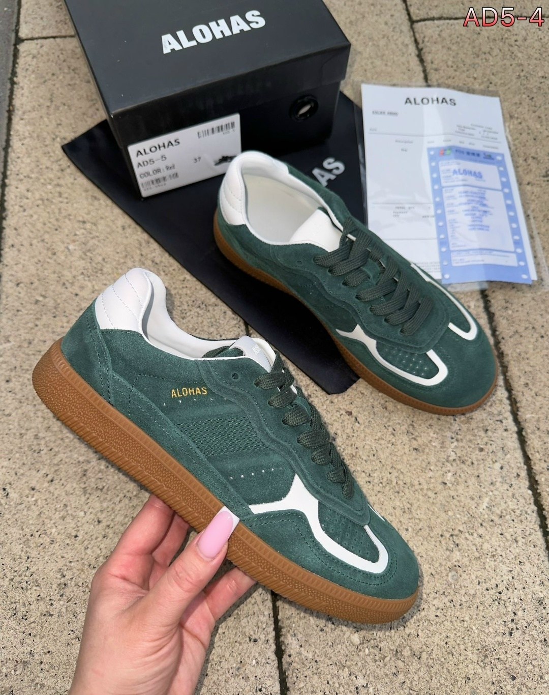 ,кроссовки женскиe,замшевые кроссовки,кроссовки красные,спортивная