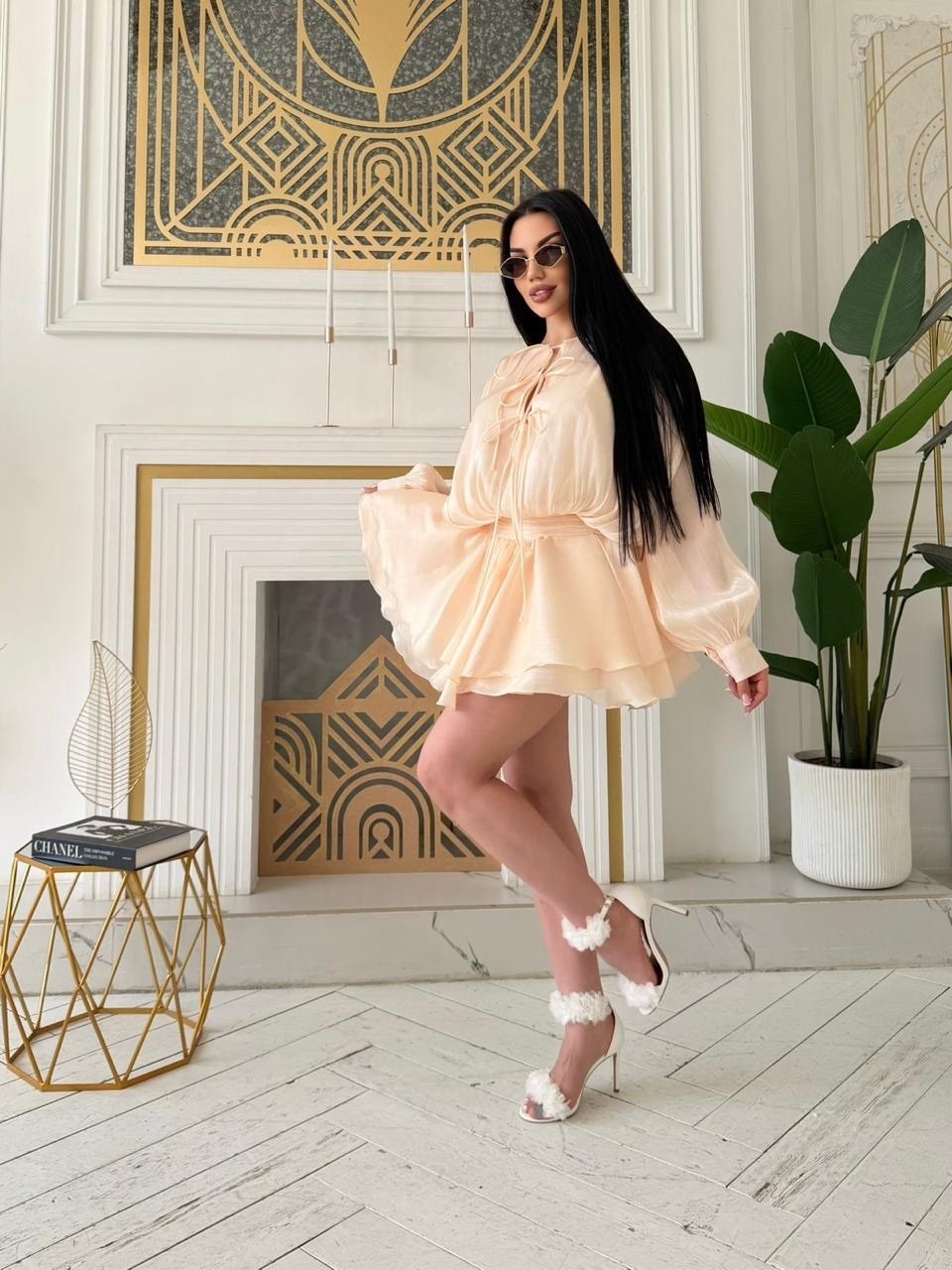 шелковое платье,платье,платье с рюшами,шикарное платье,модель платья с рюшами