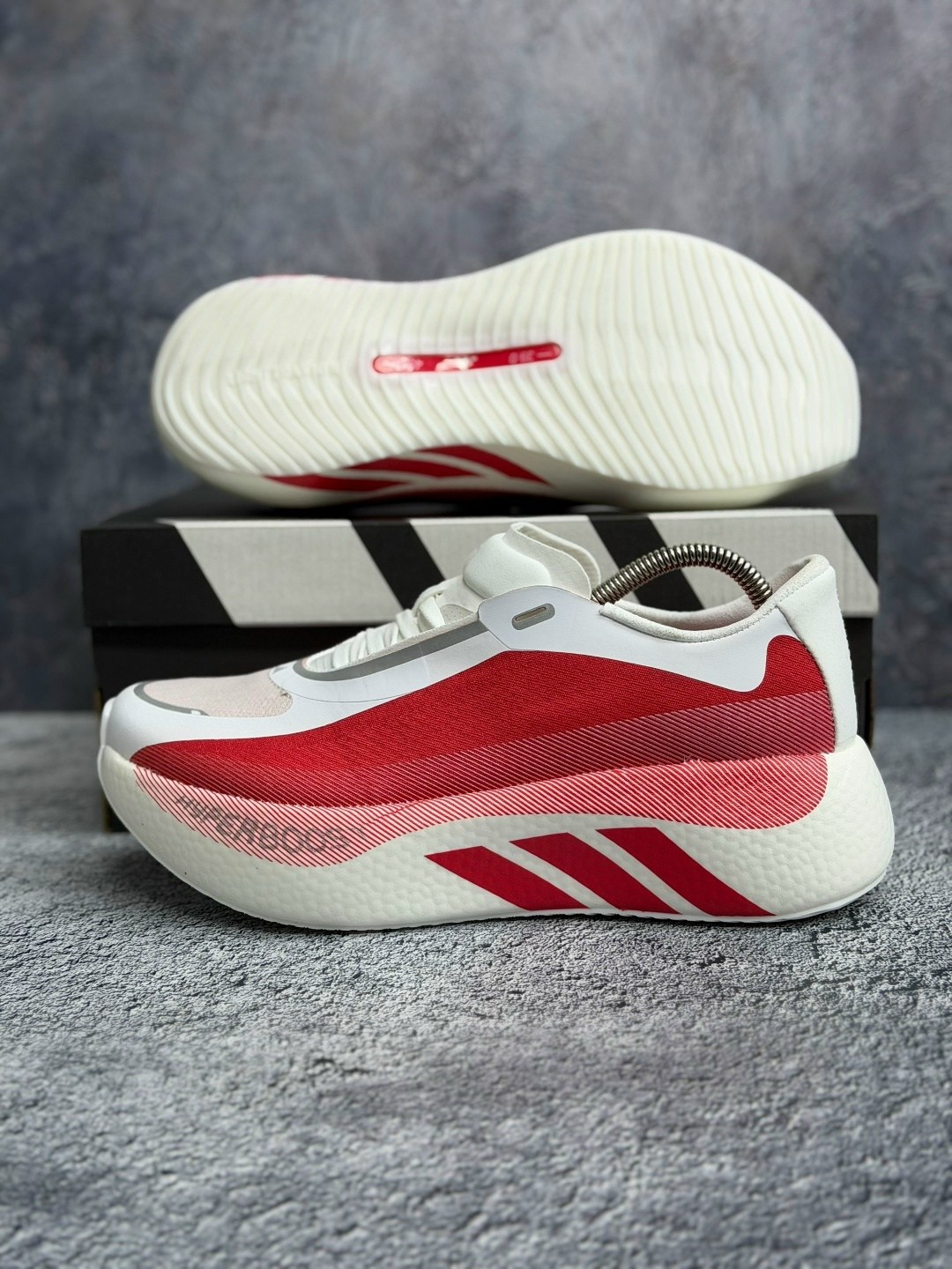 кроссовки adidas,паленые кроссовки адидас,кроссовки адидас собаков,кроссовки,мужские кроссовки adidas