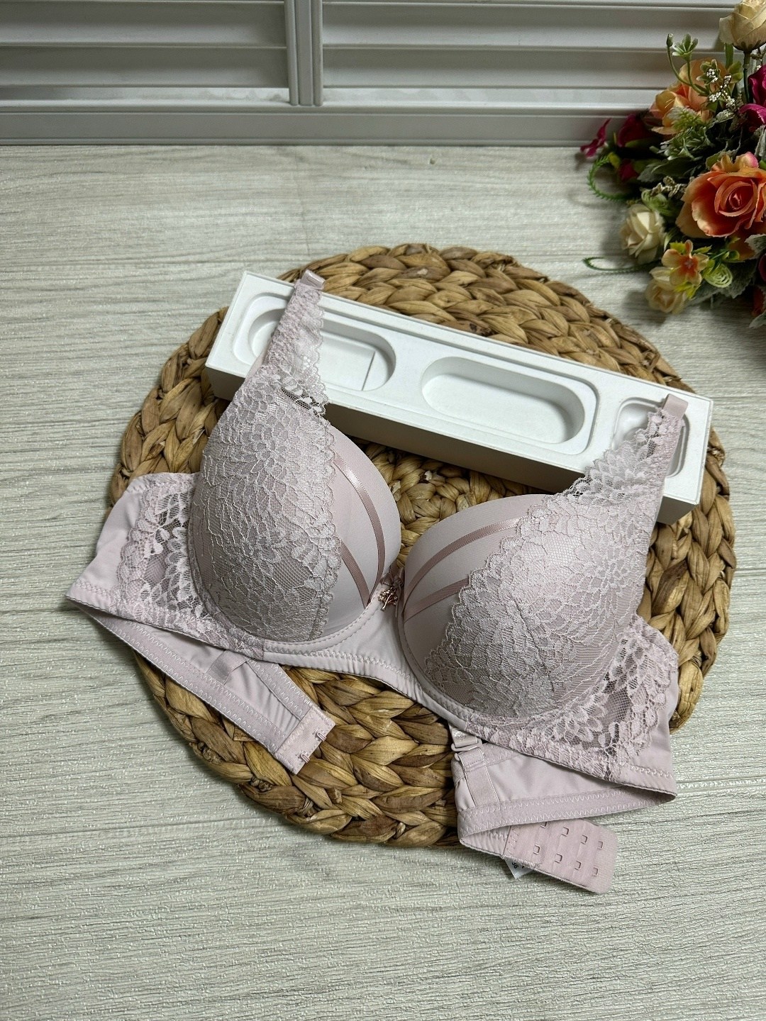 бюстгальтер,классический бюстгальтер,женские бюстгальтеры,бежевый бюстгальтер,бюстгальтер нижнее белье