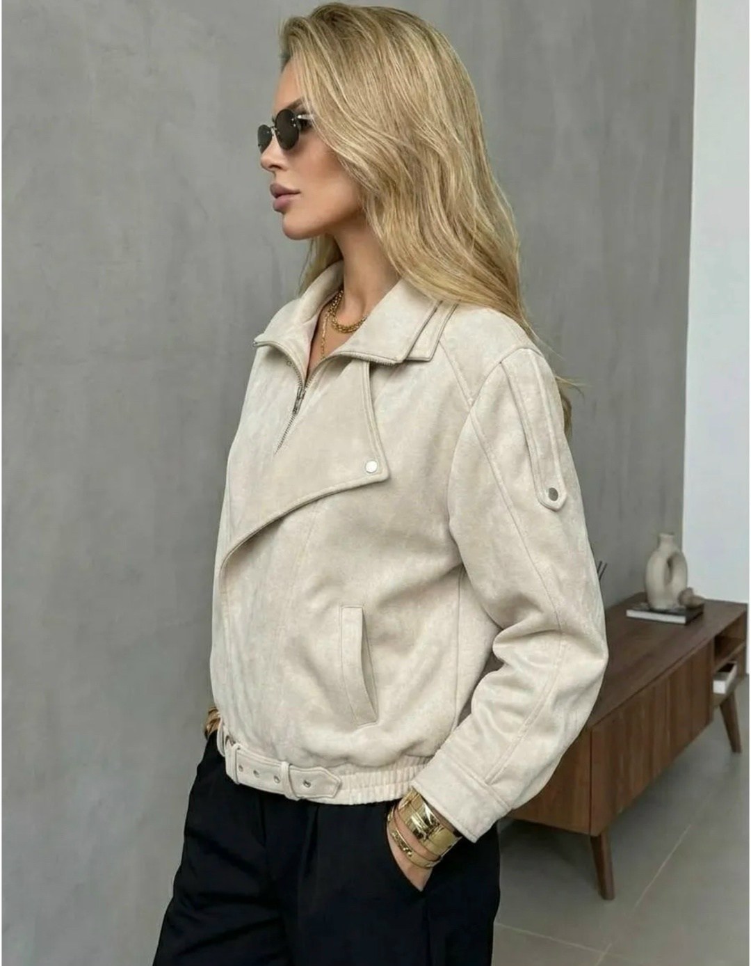 куртка женская бежевая,куртка женская,куртка кожаная женская,замшевая куртка,легкая куртка