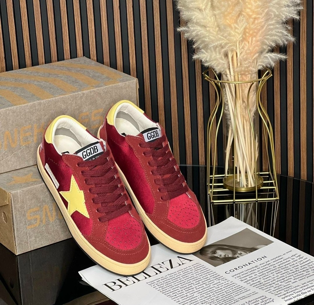 ,кеды golden goose,кроссовки golden goose,замшевые низкие кеды ballstar с аппликацией в виде звезд golden goose черный,golden goose кеды hi star на платформе черный