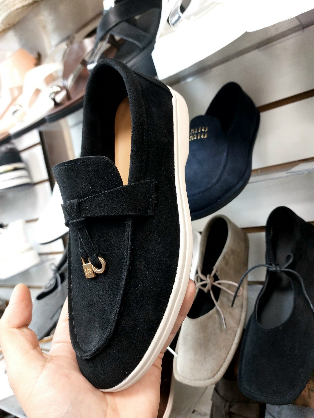 лоферы из натуральной замши loro piana premium shoes,лоферы натуральная замша лорики loro piana,лоферы loro piana,лоферы из натуральной замши loro piana,