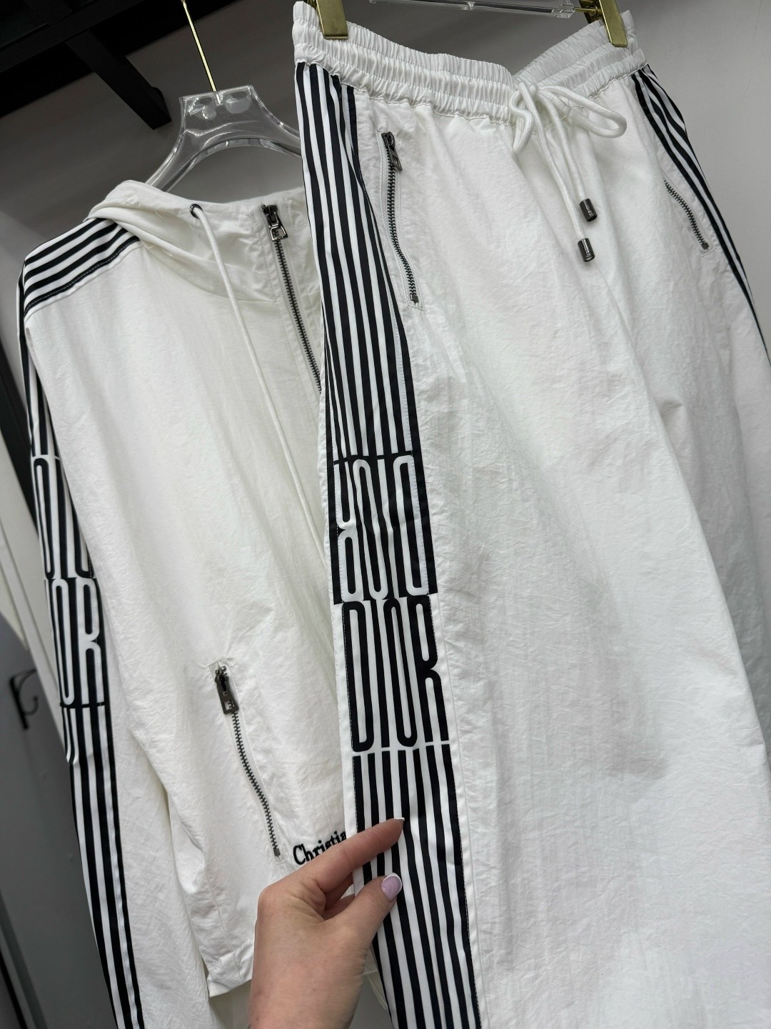 спортивный костюм,костюм спортивный женский,женские костюмы,легкая куртка,костюм двойка женский