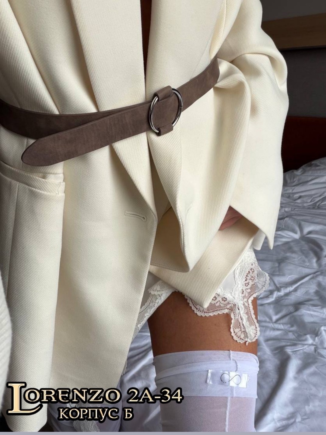 ноги,капельница на руке,бреешь ноги,тело женское,маммопластика