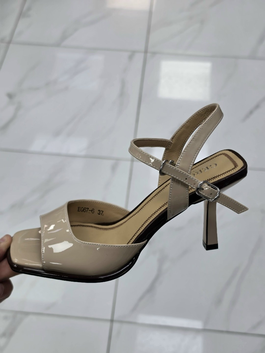 босоножки женские,замшевые босоножки,босоножки на каблуках,,стильные босоножки