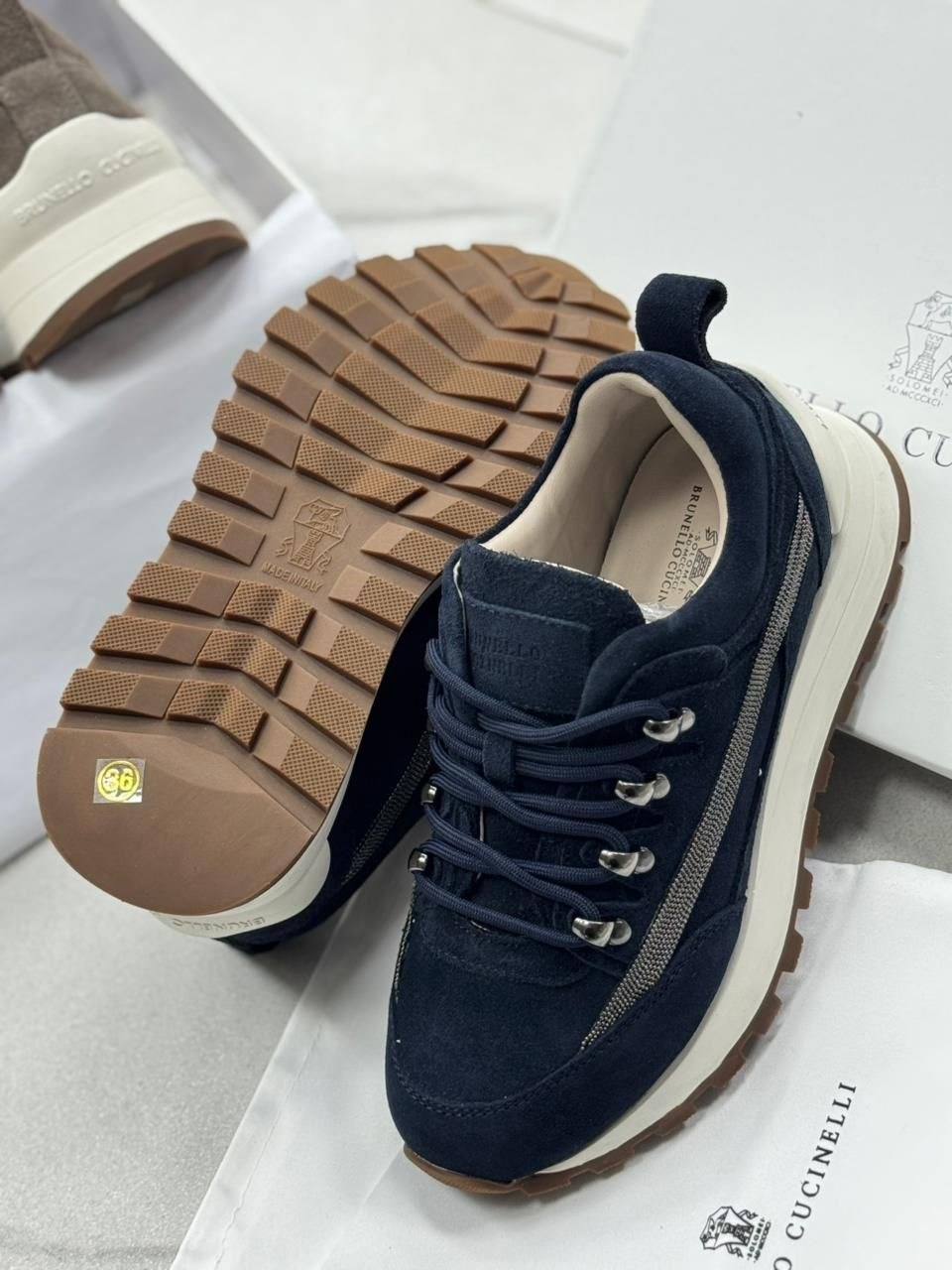 замшевые кроссовки brunello cucinelli,кроссовки brunello cucinelli,мужские кроссовки brunello cucinelli коричневые,brunello cucinelli кроссовки мужские,кроссовки женские brunello cucinelli