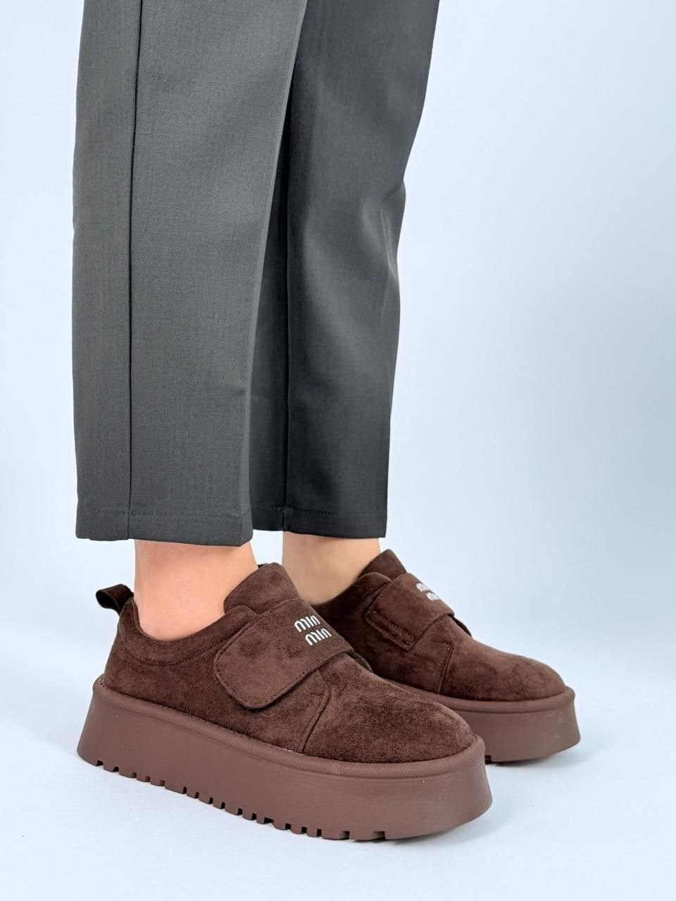 замшевые лоферы miu miu на высокий подошве и фирменной фурнитурой,,лоферы замш,женская ,лоферы женские