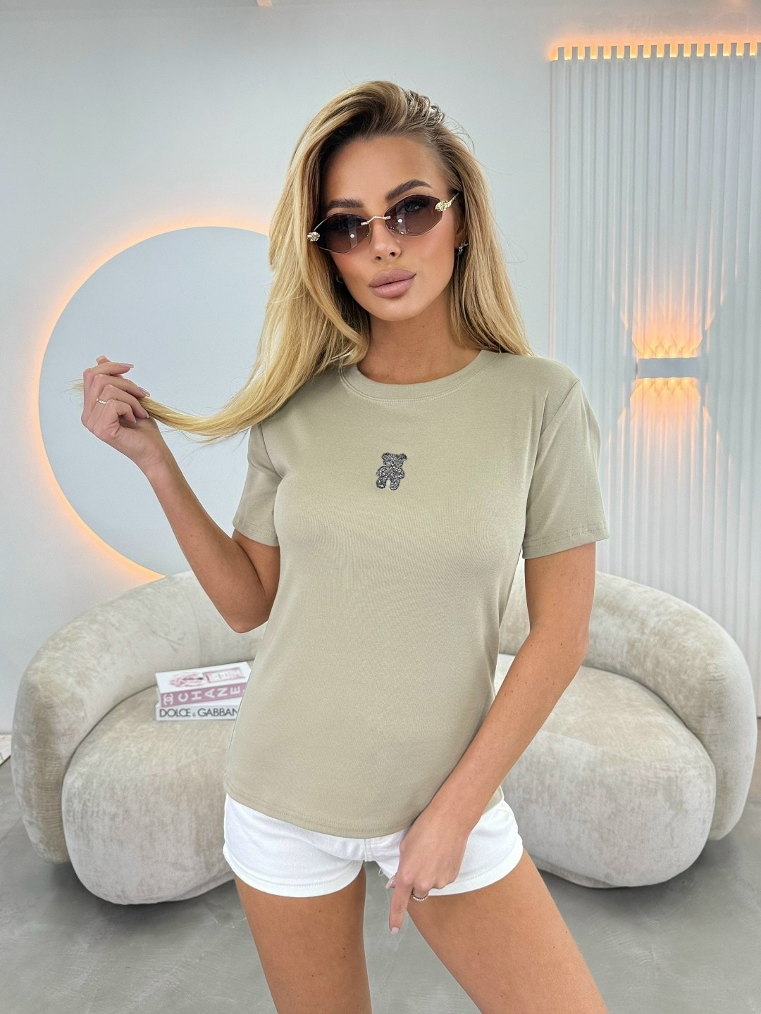 женская футболка белая,женская футболка,футболки базовая,футболки женские модные,белая футболка