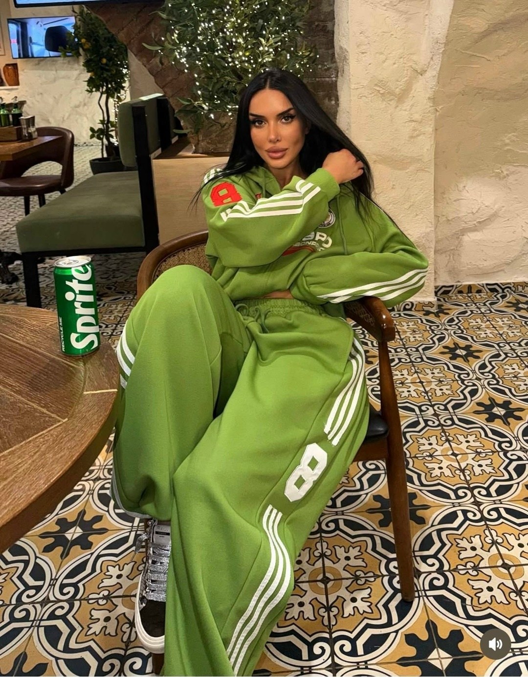 костюм спортивный женский,спортивный костюм,костюм женский,спортивный костюм модный,спортивный костюм стильный