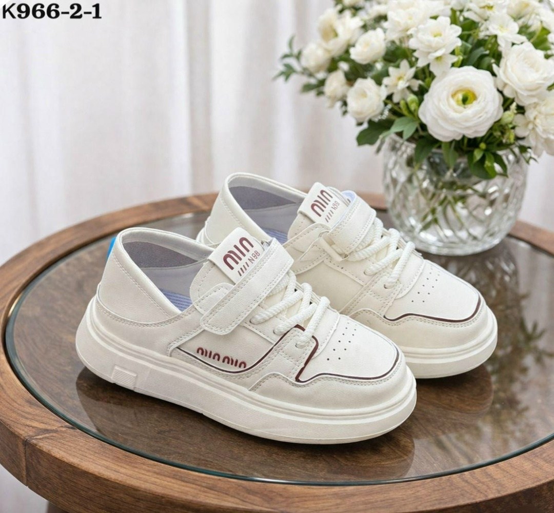 ,женские кроссовки,кроссовки для женщин,повседневная ,спортивная