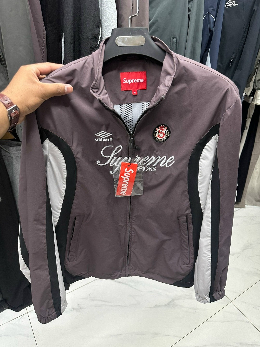 куртка supreme x umbro track jacket 'black',куртка,supreme umbro track jacket,легкая куртка,supreme x umbro track jacket black