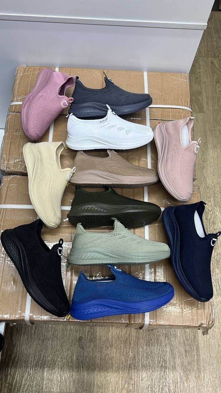 кроссовки,,кроссовки женскиe,повседневные кроссовки,спортивная