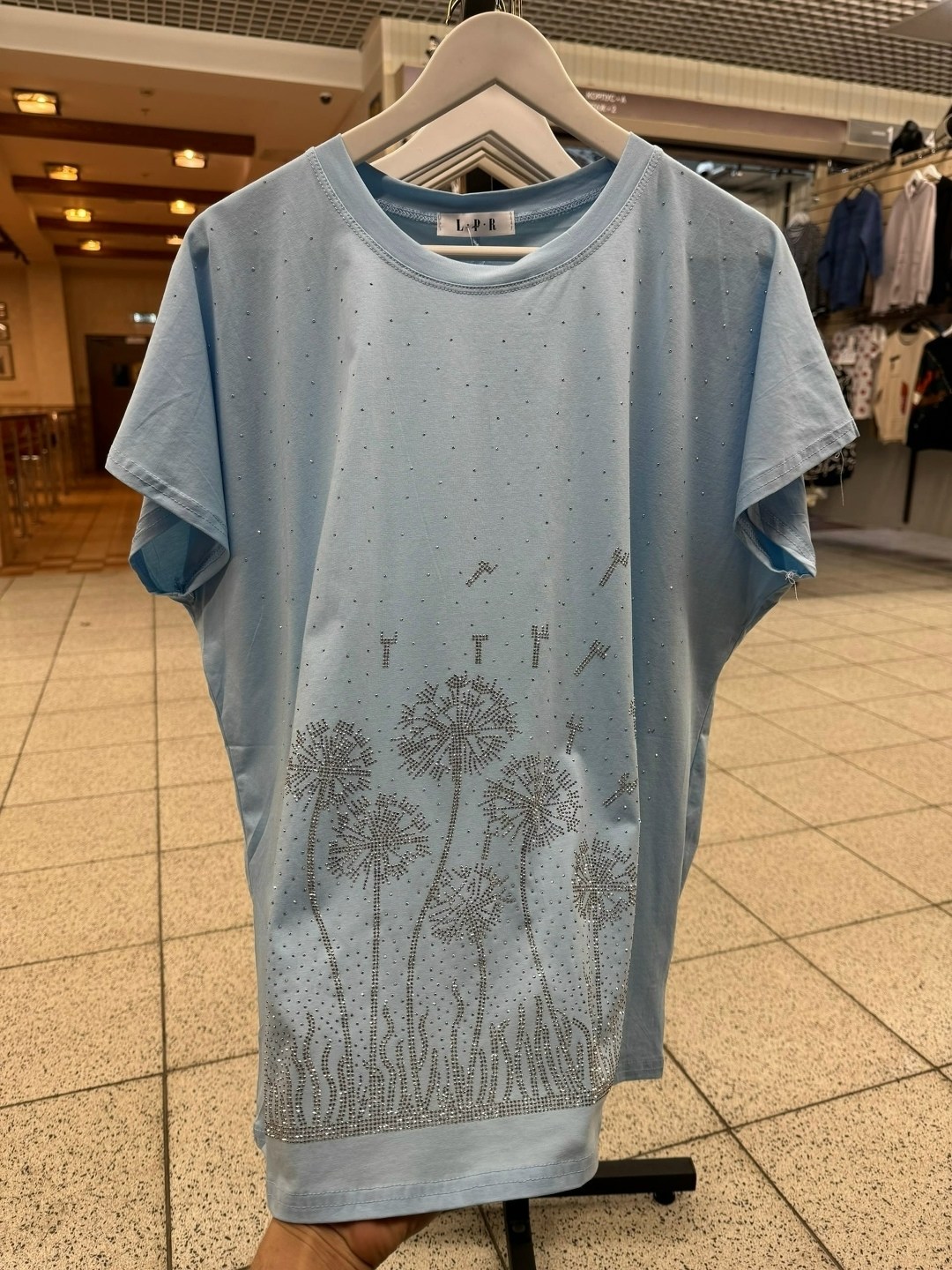 женская футболка,футболка со стразами,женские футболки больших размеров,женские футболки со стразами,футболка