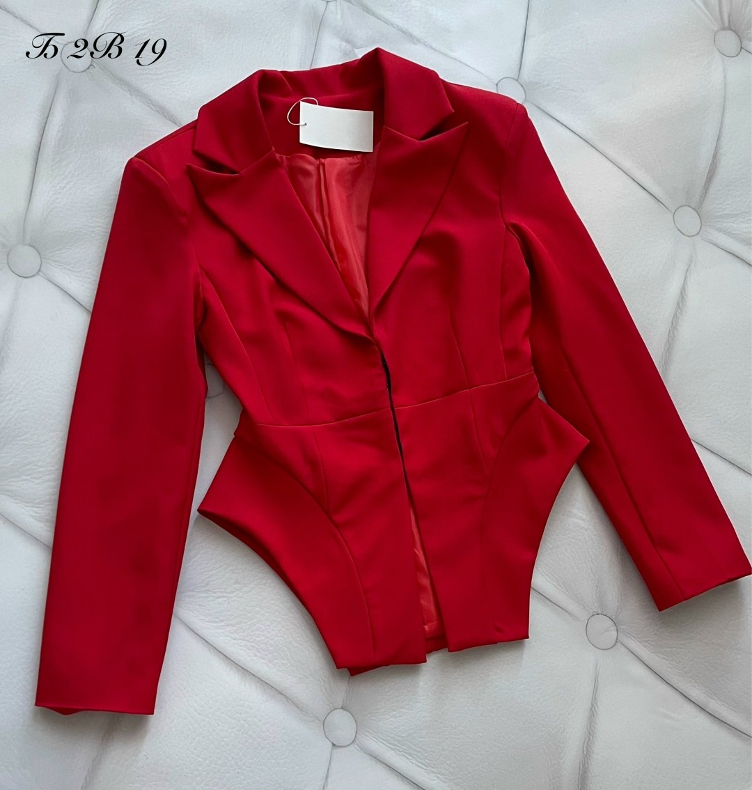 пиджак,пиджак женский,красный пиджак женский,жакет,красный приталенный пиджак