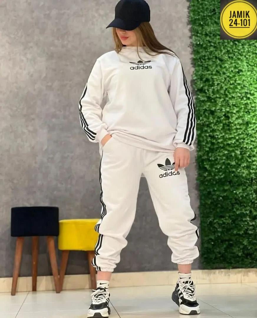 женские костюмы спортивные,костюм спортивный adidas,женский костюм на флисе,костюм спортивный adidas sportswear,костюм спортивный женский adidas