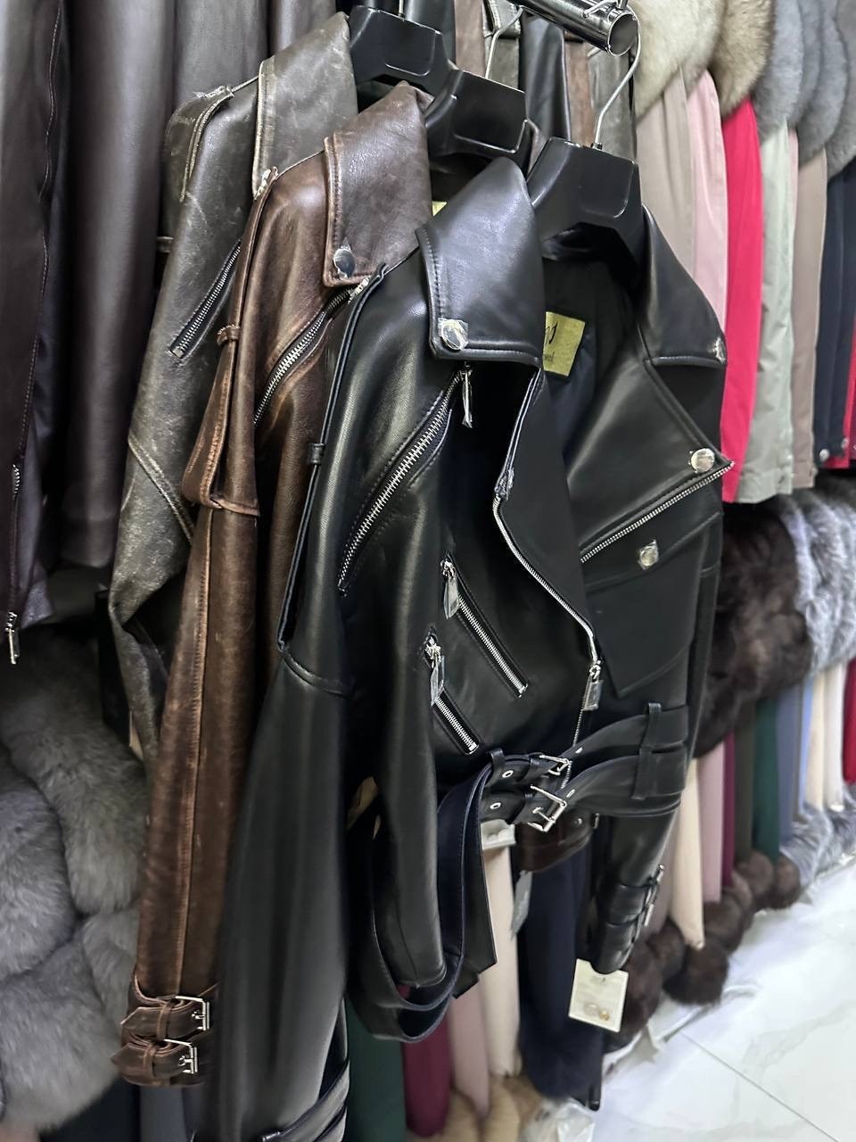 куртка кожаная,куртка косуха,куртка косуха кожаная,косуха,кожаная куртка prada