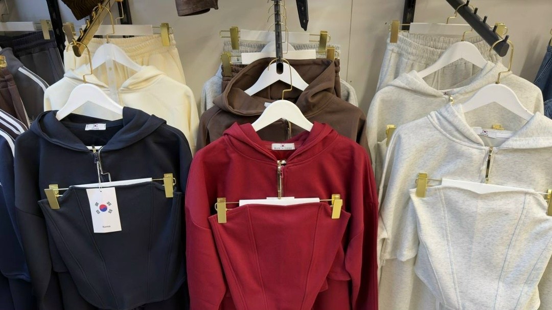 женский костюм тройка,костюм спортивный женский,женский костюм,костюм на флисе женский,спортивные костюмы с широкими штанами