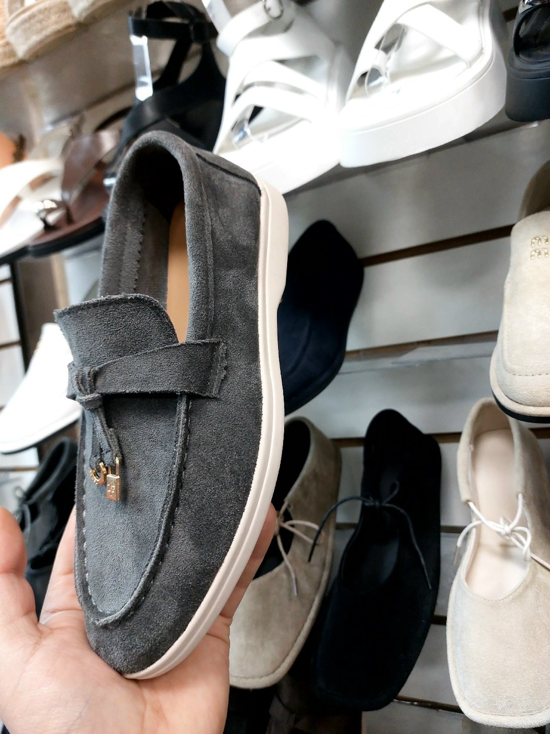 лоферы из натуральной замши loro piana premium shoes,лоферы натуральная замша лорики loro piana,лоферы loro piana,лоферы из натуральной замши loro piana,