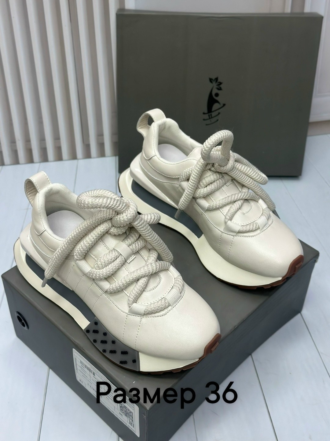 женские кроссовки balenciaga,balenciaga кроссовки,кроссовки женские,кроссовки женские balenciaga арт. 10468860,кроссовки женские balenciaga арт. 11600674