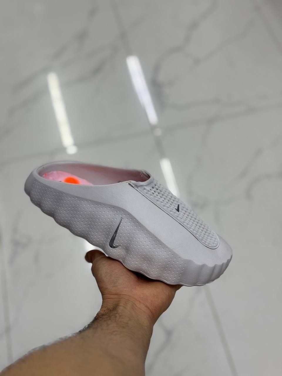 ,тапки модные,кроссовки nike,кроссовки тапки,тапки nike