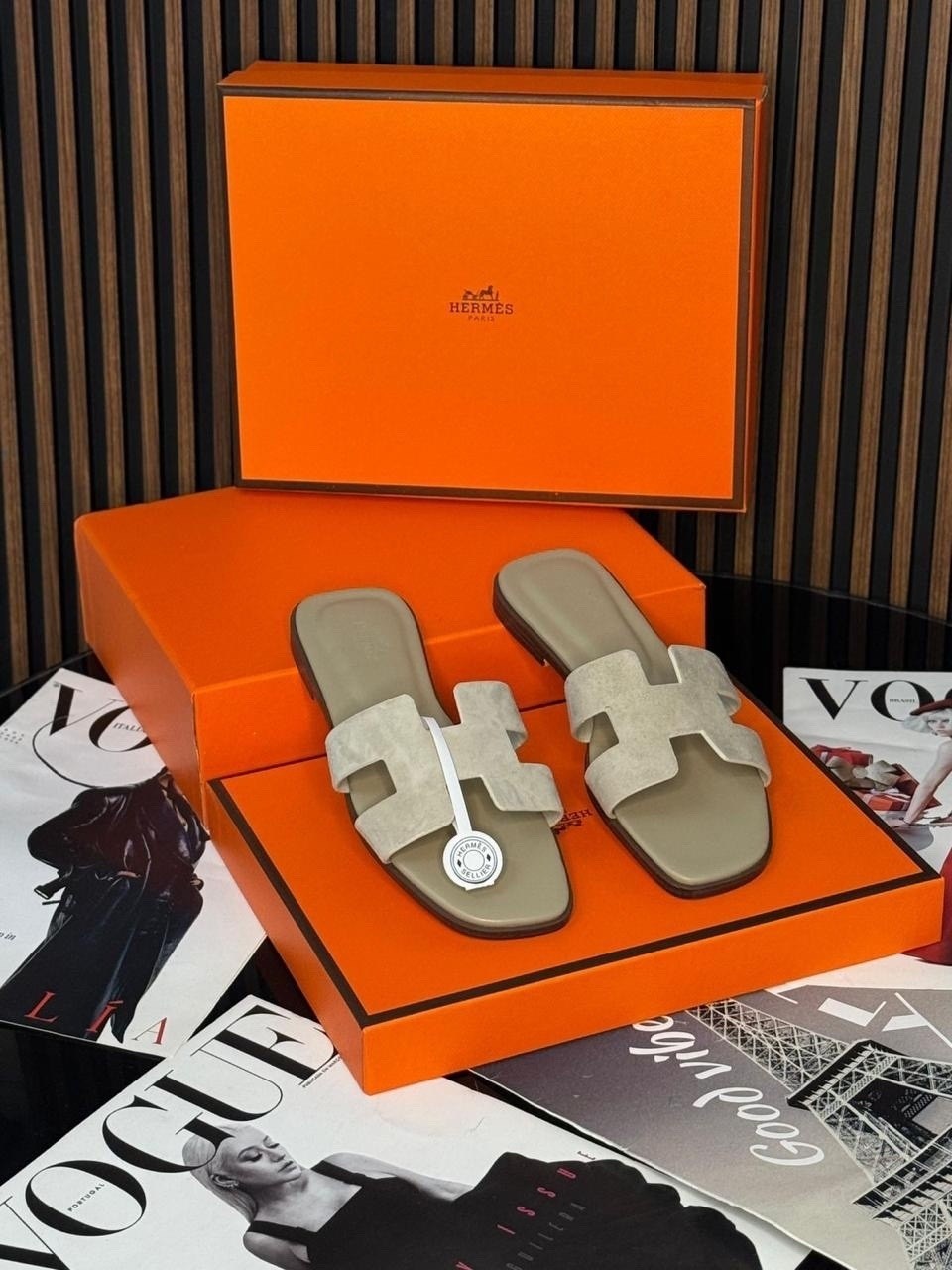 шлепки hermes женские,шлепанцы hermes,шлепки hermes,hermes шлепки женские черные,тапки hermes мужские