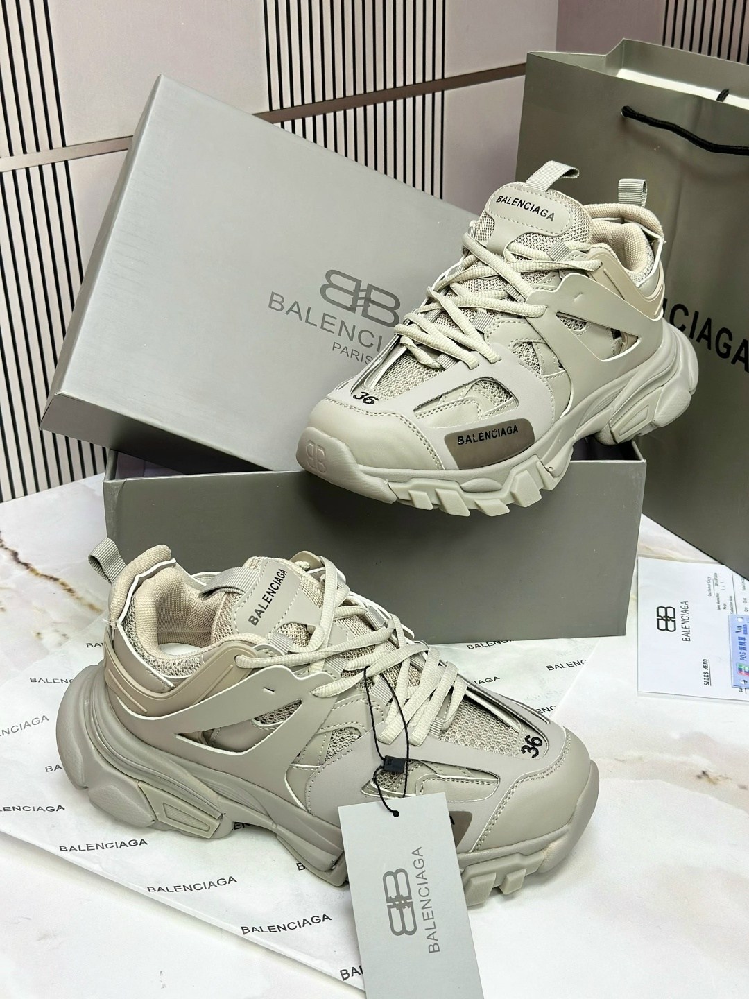 мужские кроссовки balenciaga track premium - white,кроссовки balenciaga track,кроссовки balenciaga,кроссовки женские balenciaga,мужские комбинированные кроссовки balenciaga 2026-2026 белые