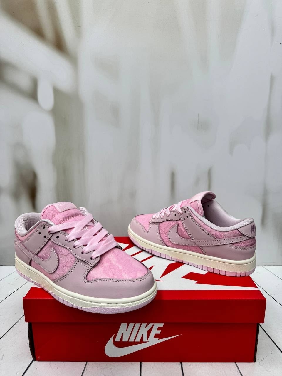 nike dunk low lx pink foam (w),nike dunk low gs 'triple pink',кроссовки женские nike dunk low,nike dunk low,nike sb dunk low розовые