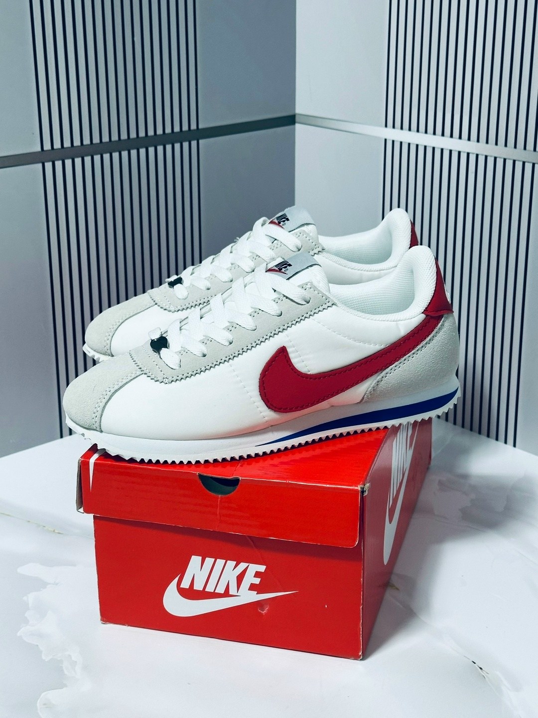 nike cortez classic,nike cortez,nike cortez forrest gump,найк кортез оригинал,nike cortez original