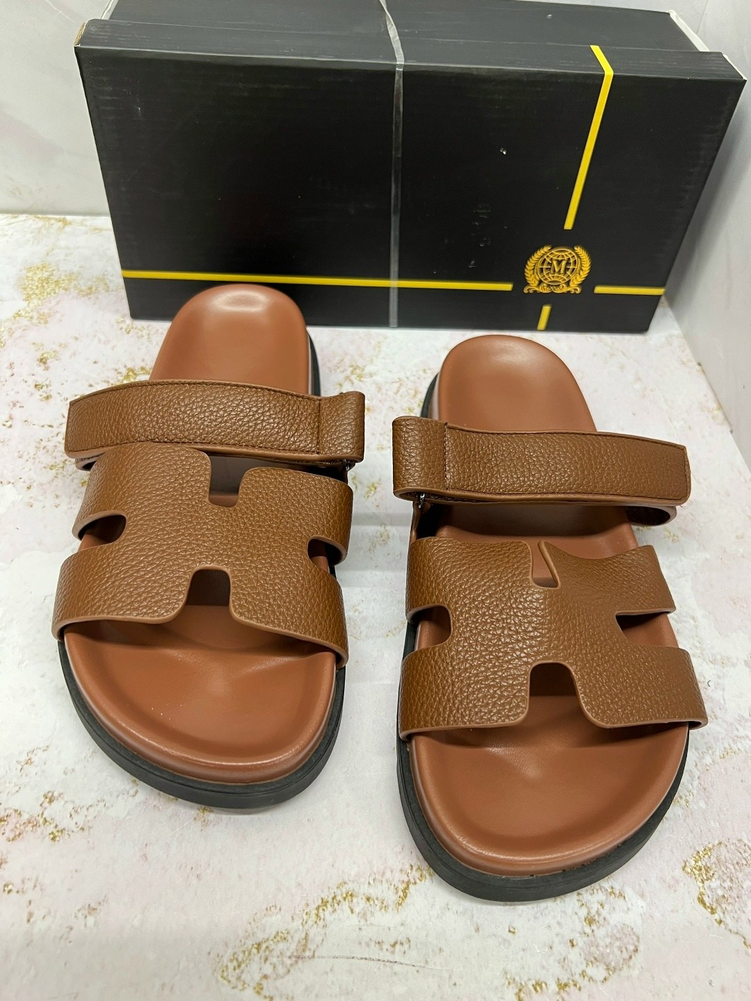 шлепанцы hermes,шлепки hermes,шлепанцы хермес,шлепки женские hermes,тапки хермес женские