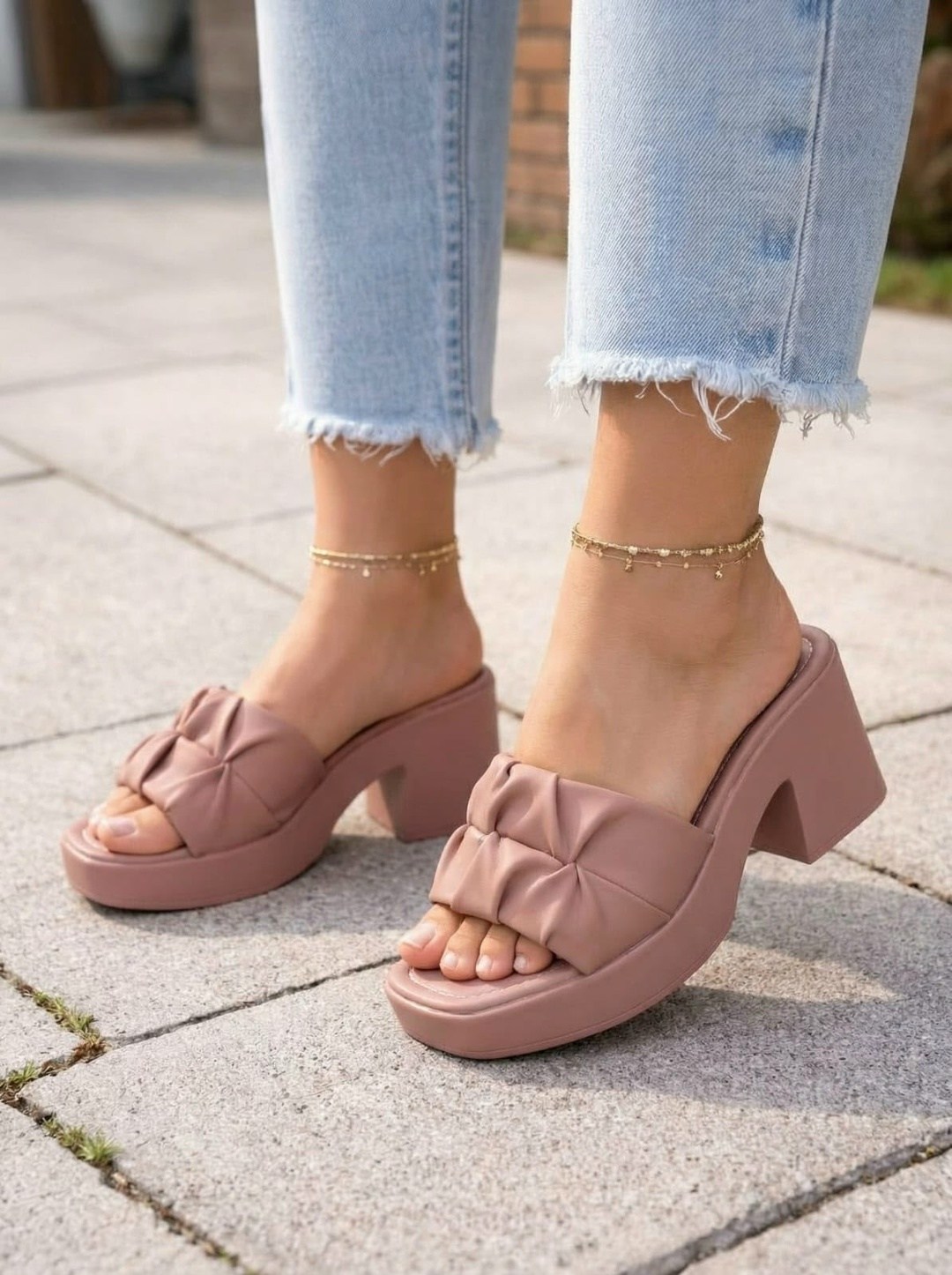 модные босоножки,женские босоножки,босоножки с ремешками,замшевые босоножки,