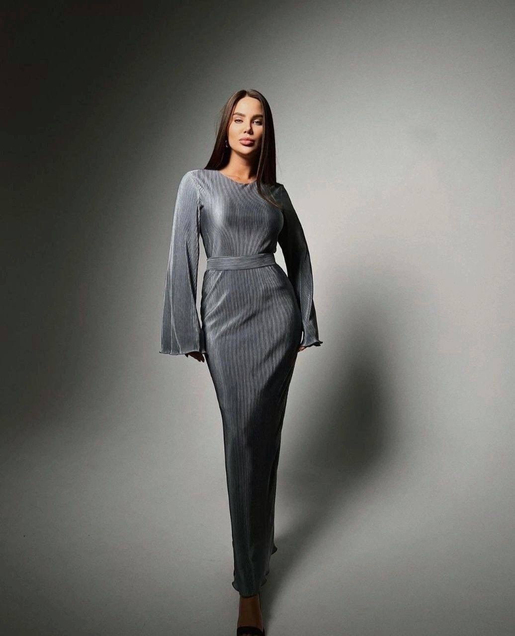 платье макси длины,платье ,платье плиссированное,платье длинное однотонное б01816,платье гипюр