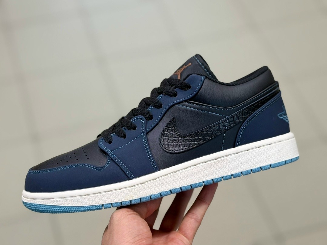 nike air jordan 1 low,кроссовки eastside golf x air jordan 1 low,air jordan 1 low,nike air jordan 1 low se,кроссовки air jordan eastside golf x 1 low out the mud синий