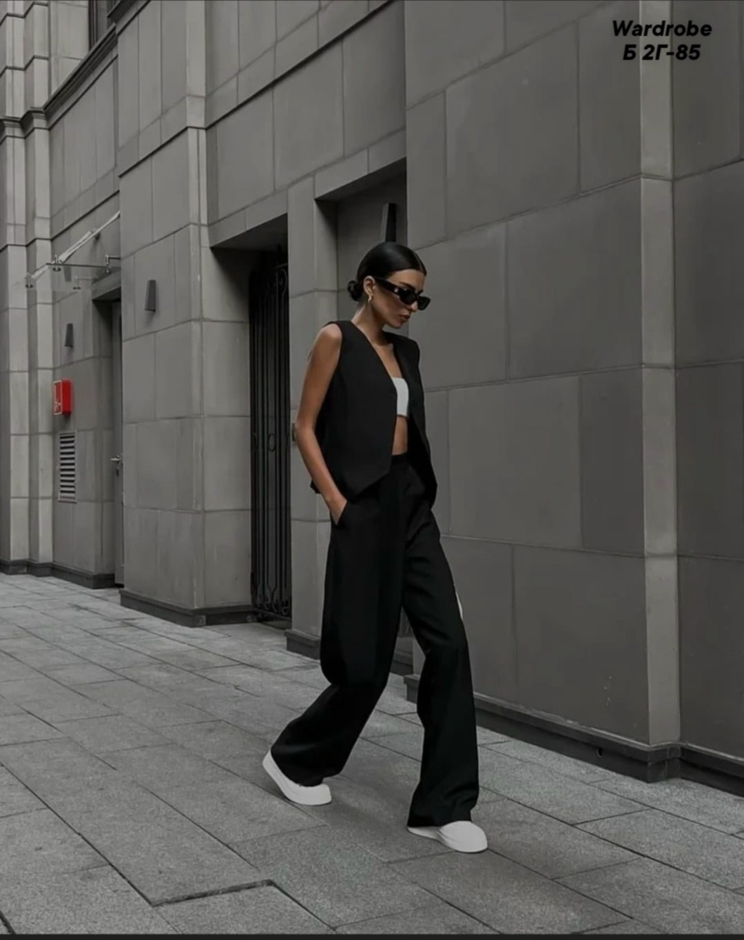 костюм двойка брюки палаццо,стильные костюмы,брючный костюм элегантный,костюм с брюками палаццо,жилет с брюками